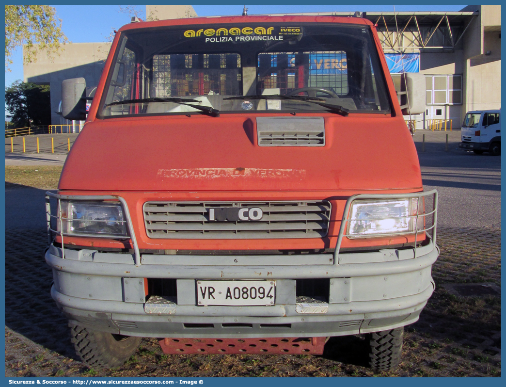 -
Polizia Provinciale
Provincia di Verona
Iveco Daily 35-10 4x4 II serie
Parole chiave: Polizia;Locale;Provinciale;Verona;Iveco;Daily;35-10;35;10