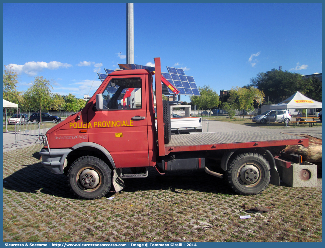 -
Polizia Provinciale
Provincia di Verona
Iveco Daily 35-10 4x4 II serie
Parole chiave: Polizia;Locale;Provinciale;Verona;Iveco;Daily;35-10;35;10