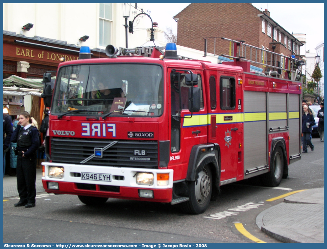 DPL946
United Kingdom of Great Britain and Northern Ireland
London Fire Brigade
Dual Purpose Ladder
Volvo FL6
Parole chiave: United;Kingdom;Great;Britain;Northern;Ireland;London;Fire;Brigade;Volvo;FL6