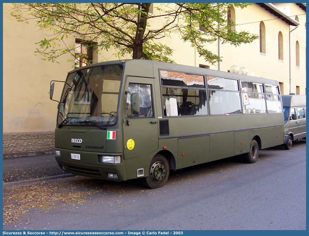 EI 591DL
Esercito Italiano
Iveco Cacciamali 100E18
Parole chiave: EI;E.I.;Esercito;Italiano;Autobus;Bus;Iveco;Cacciamali;100E18;591DL