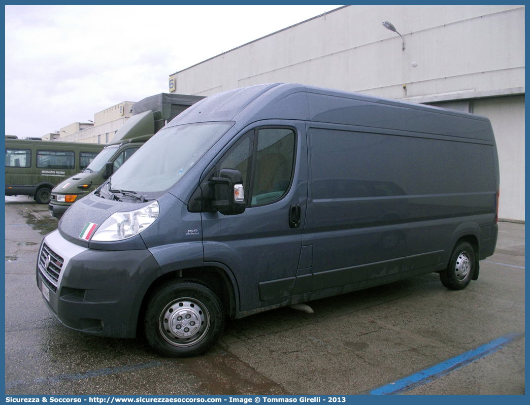 EI CV485
Esercito Italiano
Fiat Ducato III serie
Parole chiave: EI;E.I.;Esercito;Italiano;Mezzi;da;Cantiere;Trasporto;Materiali;Supporto;Logistico;Fiat;Ducato;X250