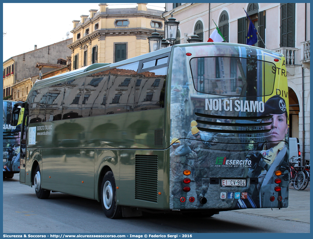 EI CV904
Esercito Italiano
Man Sitcar Modena HD
Parole chiave: EI;E.I.;Esercito;Italiano;Autobus;Bus;MAN;Sitcar;Modena;HD