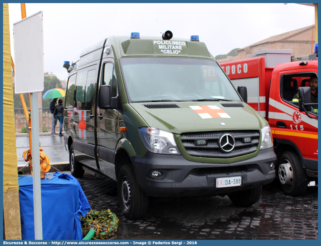 EI DA388
Esercito Italiano
Sanità Militare
Policlinico Militare "Celio"
Mercedes Benz Sprinter 313 4x4 II serie restying
Allestitore Alessi e Becagli S.n.c.
(variante)
Parole chiave: EI;E.I.;Esercito;Italiano;Sanità Militare;Mercedes Benz;Sprinter;4x4;4 x 4;Alessi;e;Becagli