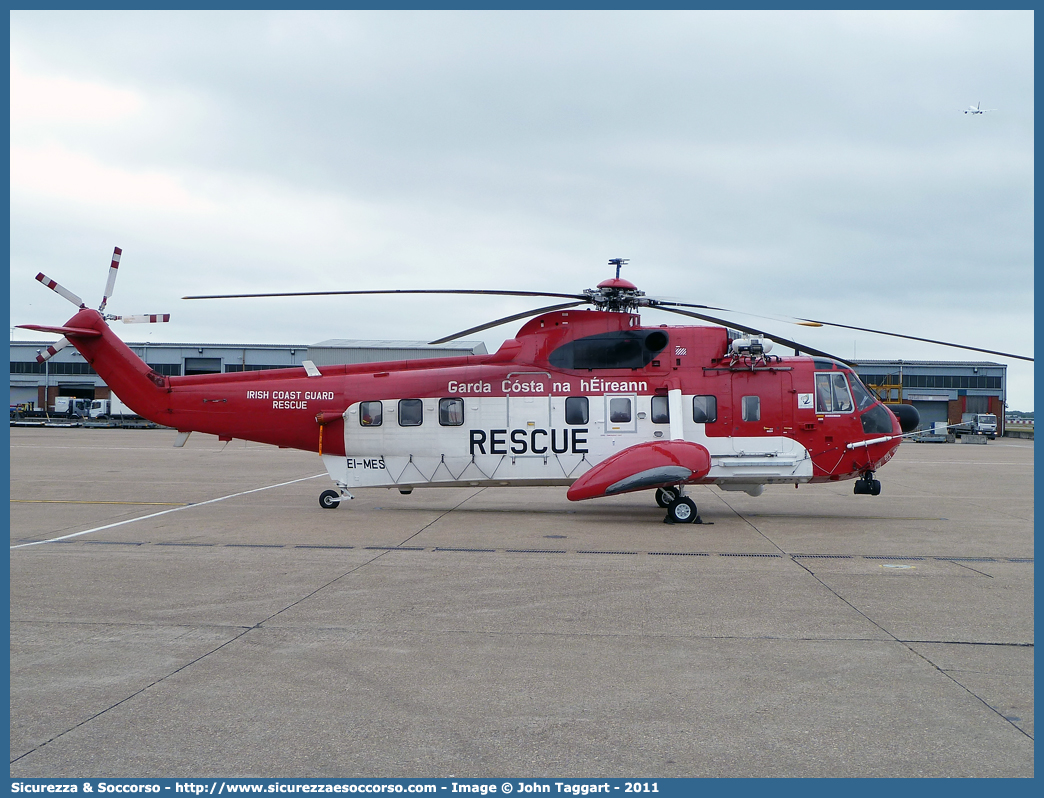 EI-MES
Republic of Ireland
Poblacht na Héireann
Irish Coast Guard
Garda Cósta na Héireann
Sikorsky S-61N MkII
Parole chiave: Republic;of;Ireland;Poblacht;na;Héireann;Irish;Coast;Guard;Garda;Cósta;na;Héireann;Sikorsky;S-61N;S61N;EI-MES