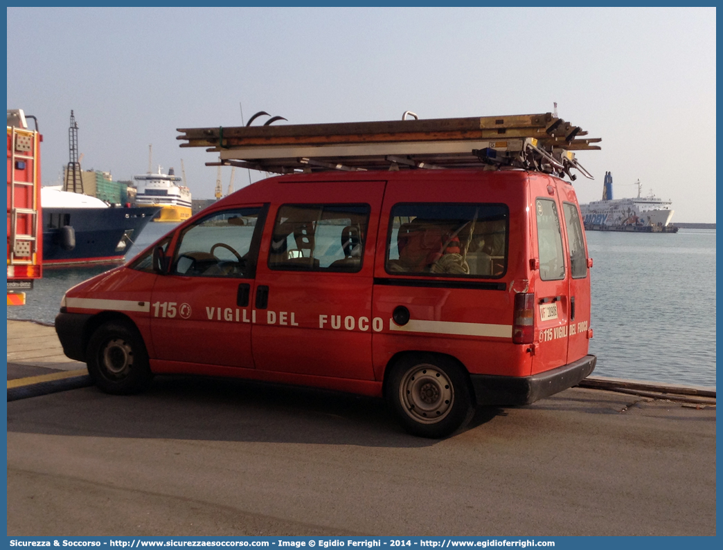 VF 20908
Corpo Nazionale Vigili del Fuoco
Fiat Scudo I serie
Parole chiave: VF;V.F.;VVF;V.V.F.;Corpo;Nazionale;Vigili del Fuoco;Vigili;Fuoco;Fiat;Scudo