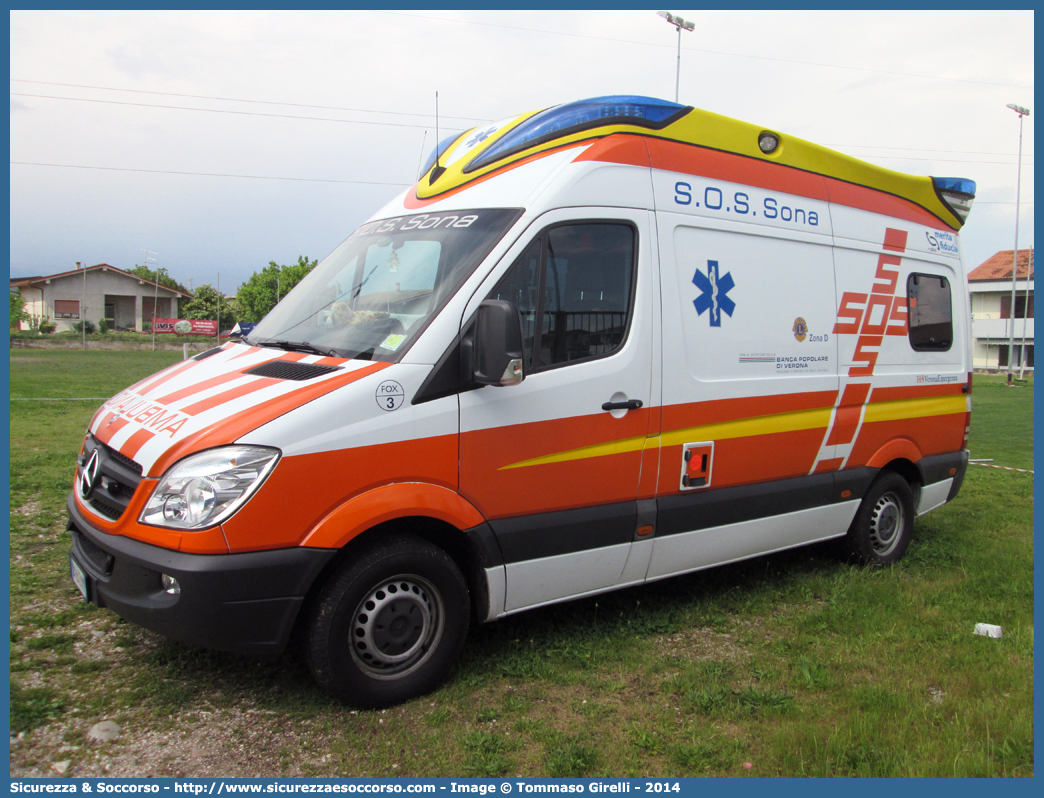 Fox 3
S.O.S. Sona
Mercedes Benz Sprinter II serie
Allestitore Ambulanz Mobile GmbH & Co. KG
Parole chiave: SOS;S.O.S.;Sona;Mercedes;Benz;Sprinter;Ambulanz;Mobile