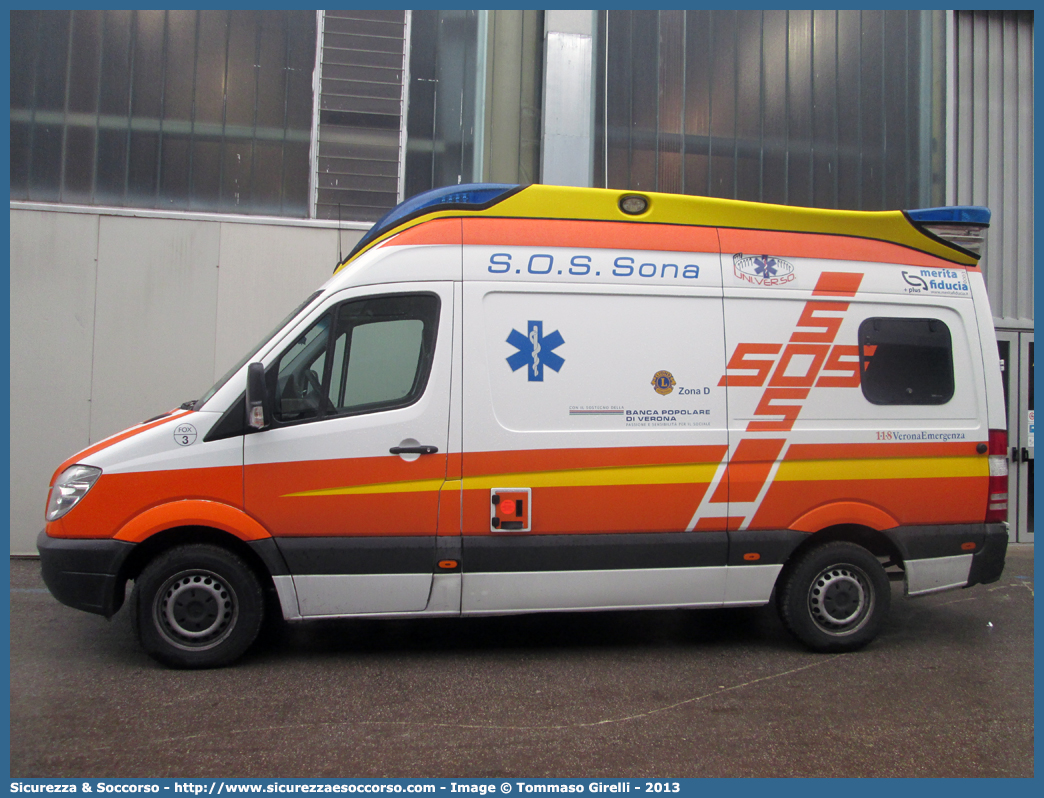 Fox 3
S.O.S. Sona
Mercedes Benz Sprinter II serie
Allestitore Ambulanz Mobile GmbH & Co. KG
Parole chiave: SOS;S.O.S.;Sona;Mercedes;Benz;Sprinter;Ambulanz;Mobile