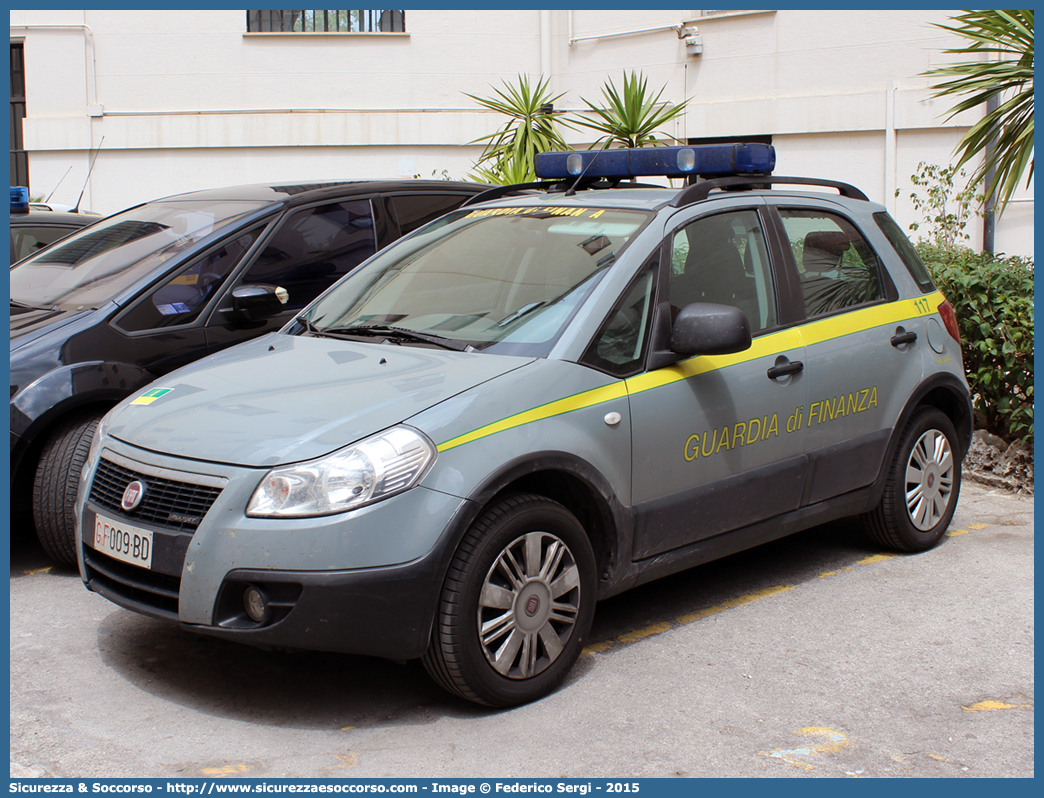 GdiF 009BD
Guardia di Finanza
Fiat Sedici I serie
Parole chiave: GdiF;G.D.F.;GDF;Guardia;di;Finanza;Fiat;Sedici;009 BD;009BD