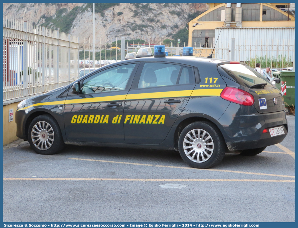 GdiF 463BF
Guardia di Finanza
Fiat Nuova Bravo
Parole chiave: GdiF;G.D.F.;GDF;Guardia;di;Finanza;Fiat;Nuova;Bravo;463BF