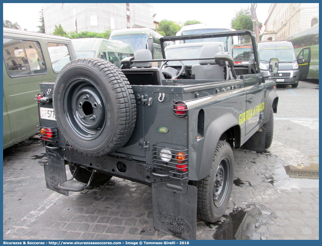 GdiF 577AV
Guardia di Finanza
Land Rover Defender 90
Parole chiave: GdiF;G.D.F.;GDF;Guardia;di;Finanza;Land;Rover;Defender;90;577AV