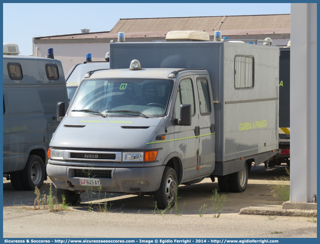 GdiF 645AY
Guardia di Finanza
Iveco Daily 50C13 III serie
Allestitore Elevox S.r.l.
Parole chiave: GdiF;G.D.F.;GDF;Guardia;di;Finanza;Iveco;Daily;50C13;Elevox