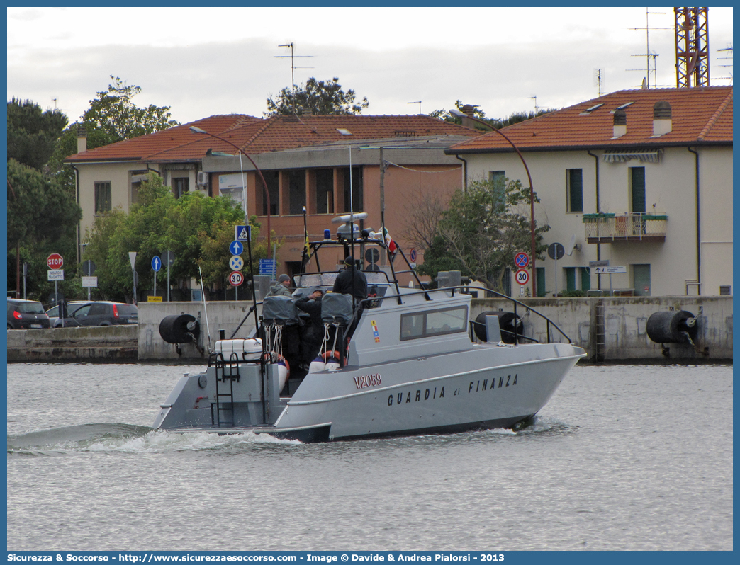 V.2059
Guardia di Finanza
R.O.A.N. Componente Navale
Vedetta Veloce Classe 2000 
Parole chiave: GdiF;G.D.F.;GDF;Guardia di Finanza;R.O.A.N.;ROAN;Componente Navale;Vedetta Veloce;Classe V2000