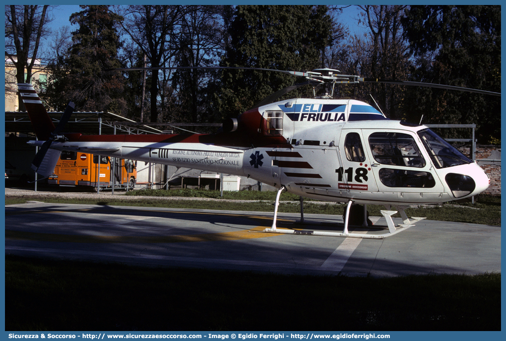 I-IIII
118 Regione Friuli Venezia Giulia
Aerospatiale 355N Ecureuil 2
Base di Udine
Parole chiave: 118;Friuli Venezia Giulia;Udine;Aerospatiale;355N;Ecureuil;I-IIII;Elicottero;Elisoccorso