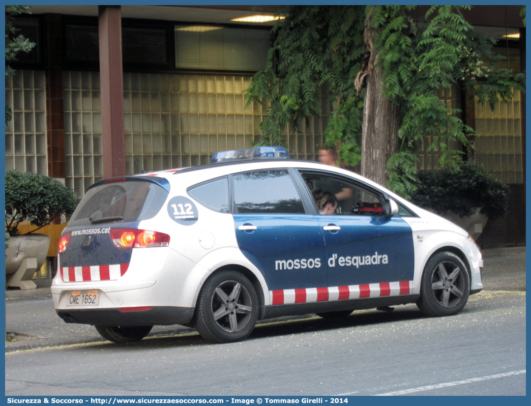 -
Reino de España
Mossos d'Esquadra
Unitat de Seguretat Ciutadana
Seat Leon II generation
Parole chiave: Regno di Spagna;Spagna;Espana;España;Reino de España;Mossos;Esquadra;Seat;Leon