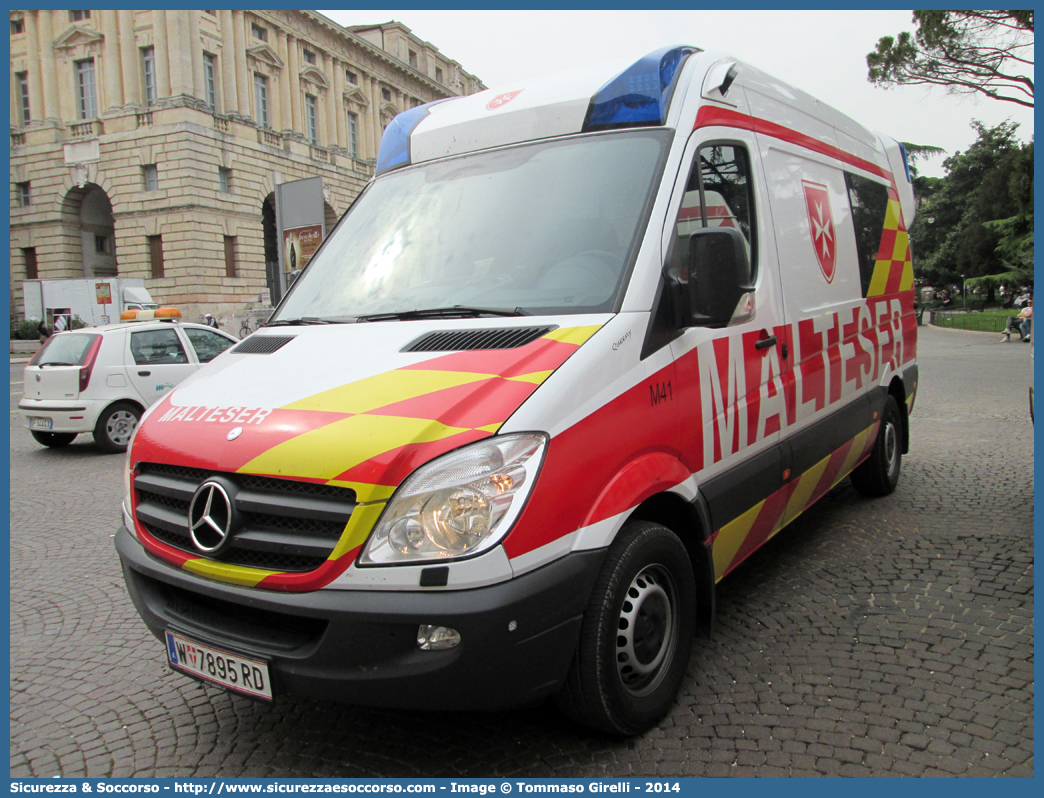 M41
Republik Österreich
Malteser
Mercedes Benz Sprinter III generation
Parole chiave: Republik;Österreich;Malteser;Mercedes;Benz;Sprinter