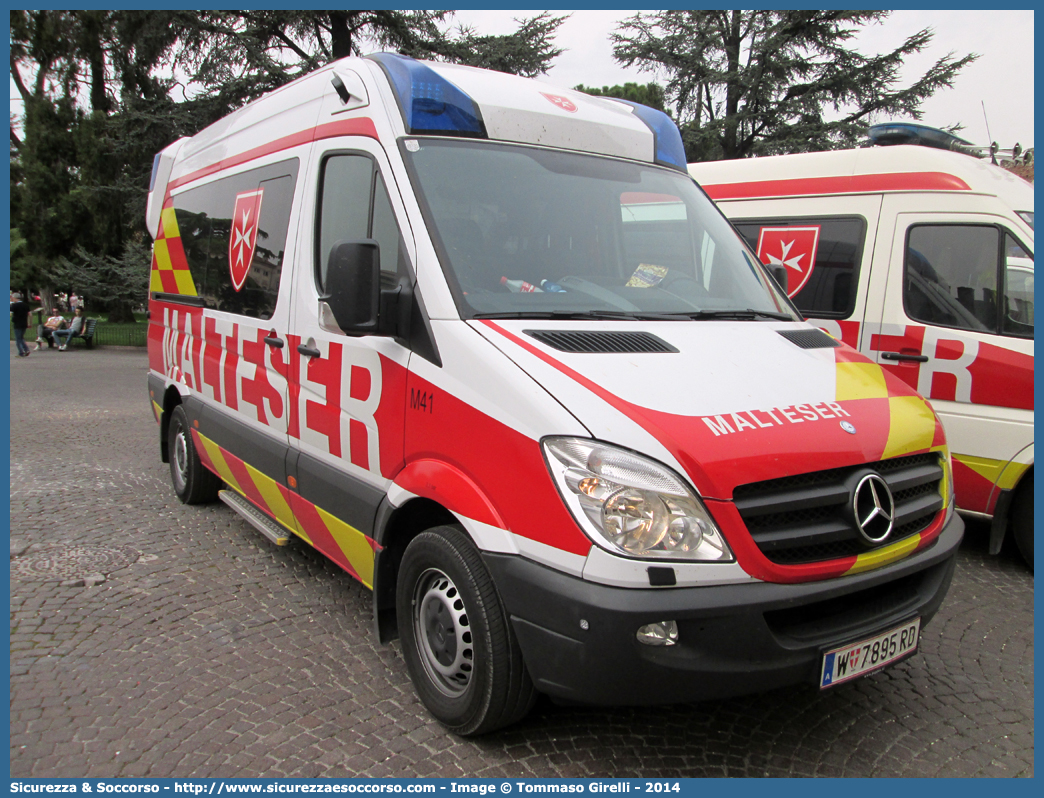 M41
Republik Österreich
Malteser
Mercedes Benz Sprinter III generation
Parole chiave: Republik;Österreich;Malteser;Mercedes;Benz;Sprinter