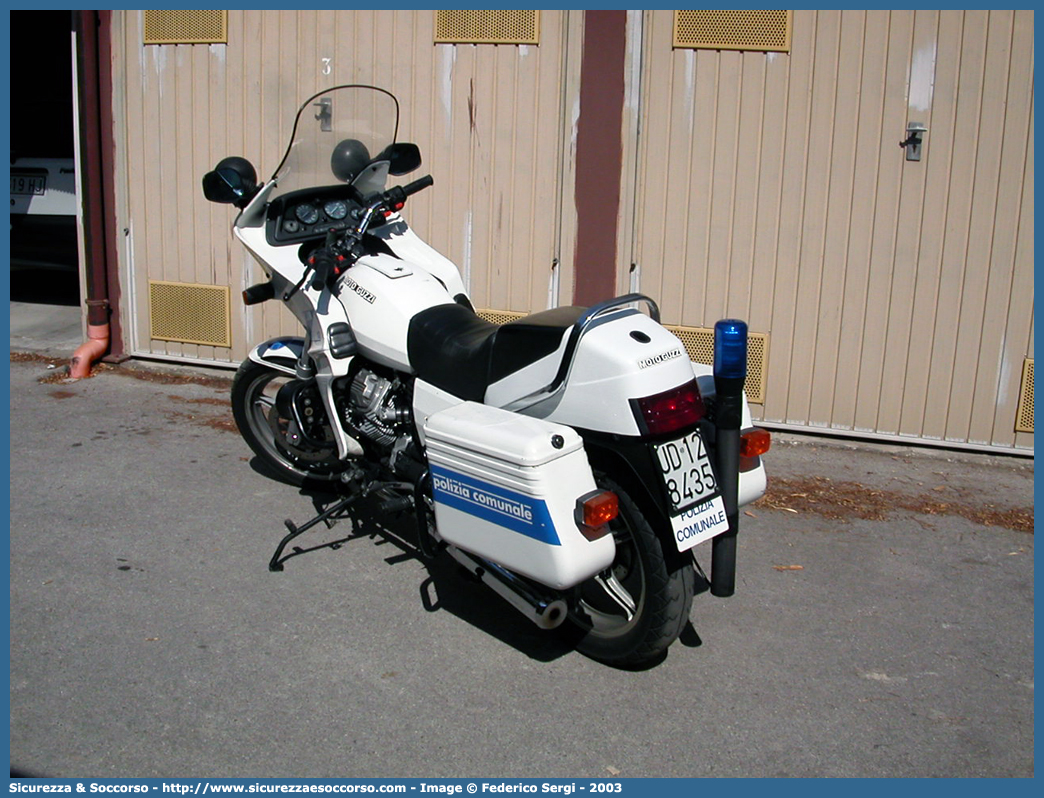 -
Polizia Comunale
Comune di Udine
Moto Guzzi V50
Parole chiave: Polizia;Locale;Comunale;Municipale;Udine;Moto;Guzzi;V50