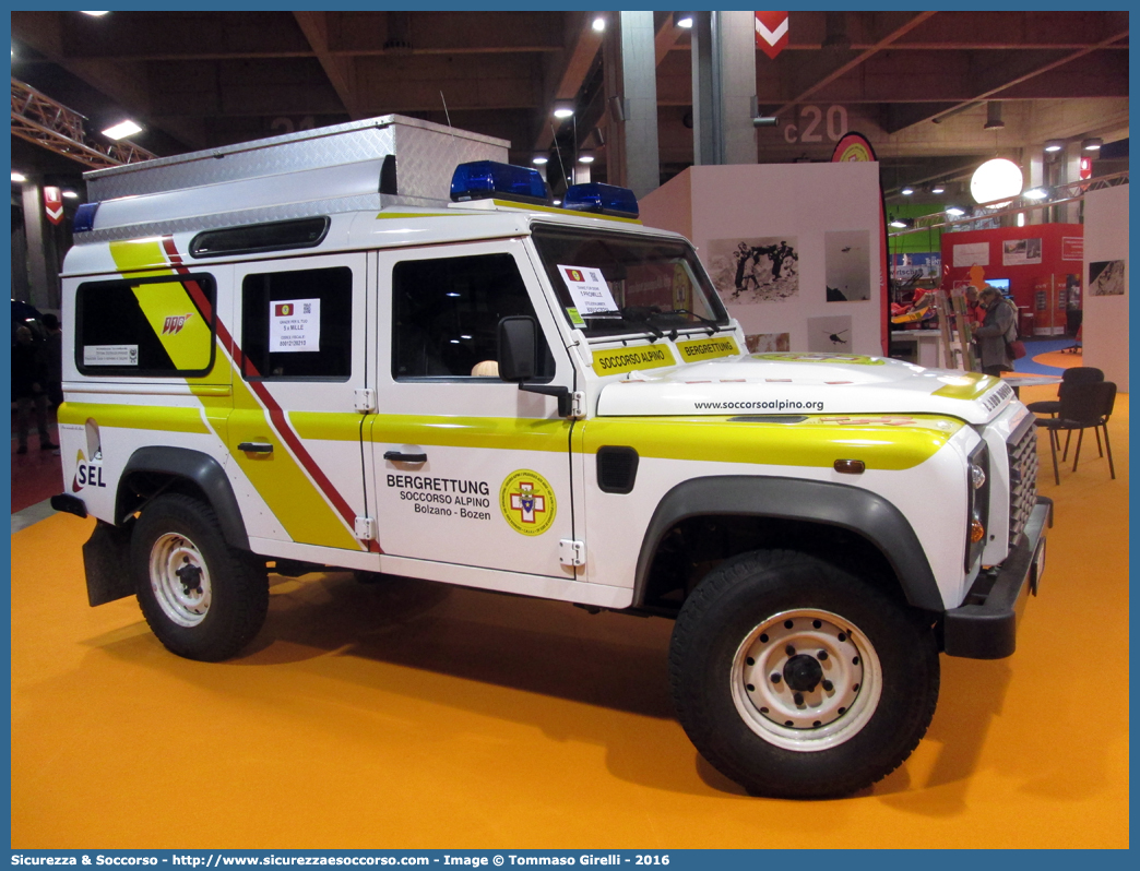 PC ZS0TD
Soccorso Alpino e Speleologico
Delegazione Alpina III Alto Adige
Stazione di Bolzano
Land Rover Defender 110
Parole chiave: CNSAS;C.N.S.A.S.;Corpo;Nazionale;Soccorso;Alpino;Speleologico;Alto Adige;Land;Rover;Defender;110;PC ZS0TD;PCZS0TD