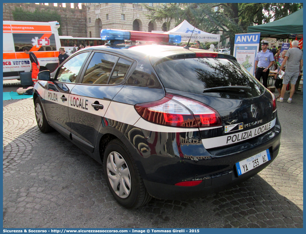 Polizia Locale YA233AC
Polizia Locale
Comune di Verona
Renault Megane V serie
Allestitore Focaccia Group S.r.l.
Parole chiave: PL;PM;P.L.;P.M.;Polizia;Locale;Municipale;Verona;Renault;Megane;Focaccia