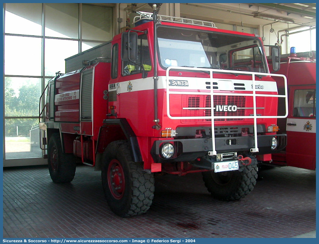 Polizia 045
Repubblica di San Marino
Polizia Civile
Sezione Antincendio
Iveco 80-17
Parole chiave: Repubblica;San Marino;RSM;R.S.M.;Polizia Civile;Sezione;Antincendio;Iveco;80-17