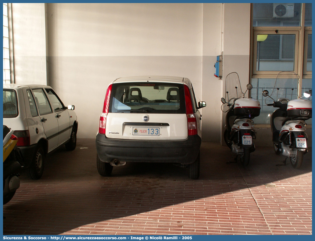 Polizia 133
Repubblica di San Marino
Polizia Civile
Fiat Nuova Panda I serie
Parole chiave: Repubblica;San Marino;RSM;R.S.M.;Polizia Civile;Fiat;Nuova;Panda