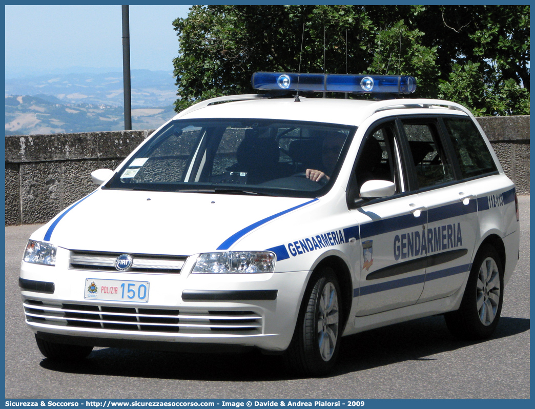 Polizia 150
Repubblica di San Marino
Gendarmeria
Fiat Stilo Multiwagon II serie
Parole chiave: Repubblica;San Marino;RSM;R.S.M.;Gendarmeria;Fiat;Stilo;Multiwagon