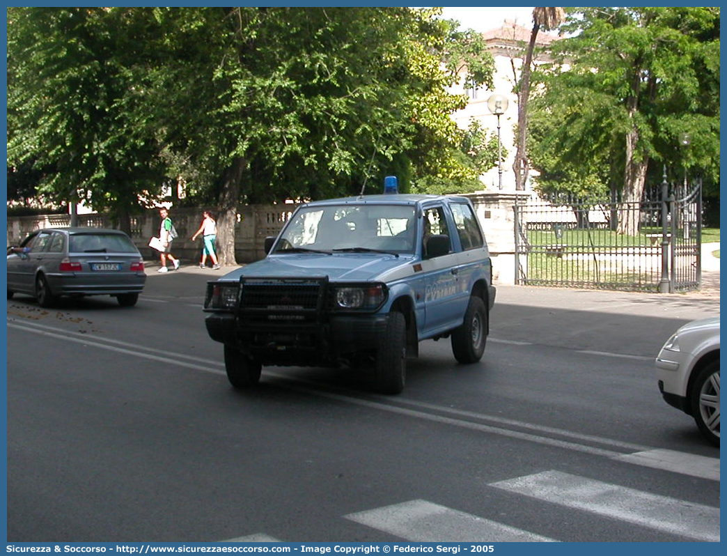 Polizia D5775
Polizia di Stato
Reparto Mobile
Mitsubishi Pajero V20 SWB
Parole chiave: PS;P.S.;Polizia;Polizia di Stato;Reparto Mobile;Mitsubishi;Pajero;V20;SWB