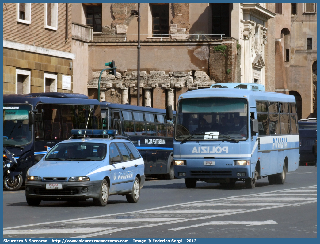 Polizia E1280
Polizia di Stato
Polizia Stradale
Fiat Marea Weekend
Parole chiave: Polizia di Stato;Polizia;PS;Polizia Stradale;Fiat;Marea Weekend