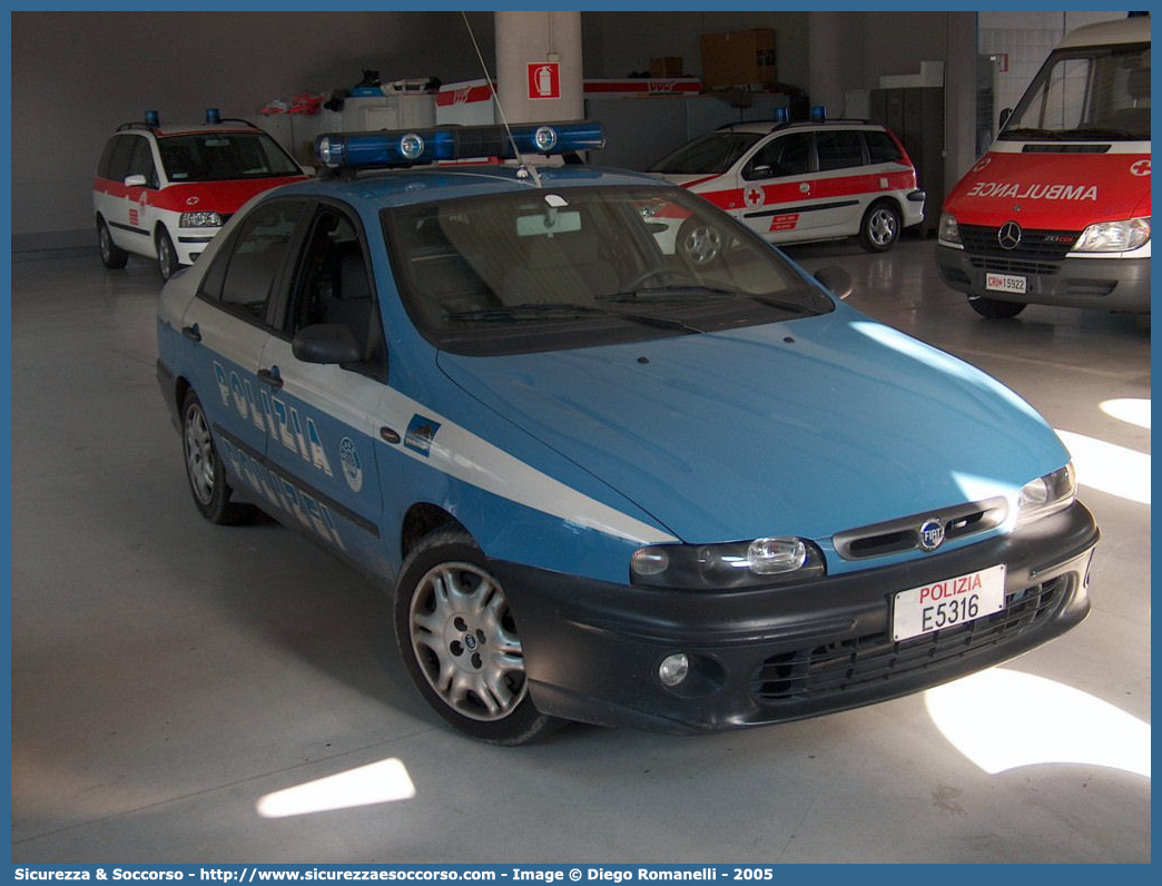 Polizia E5316
Polizia di Stato
Questura di Bolzano
Squadra Volante
Fiat Marea
Parole chiave: PS;P.S.;Polizia;di;Stato;Squadra;Volante;Questura;Bolzano;Fiat;Marea