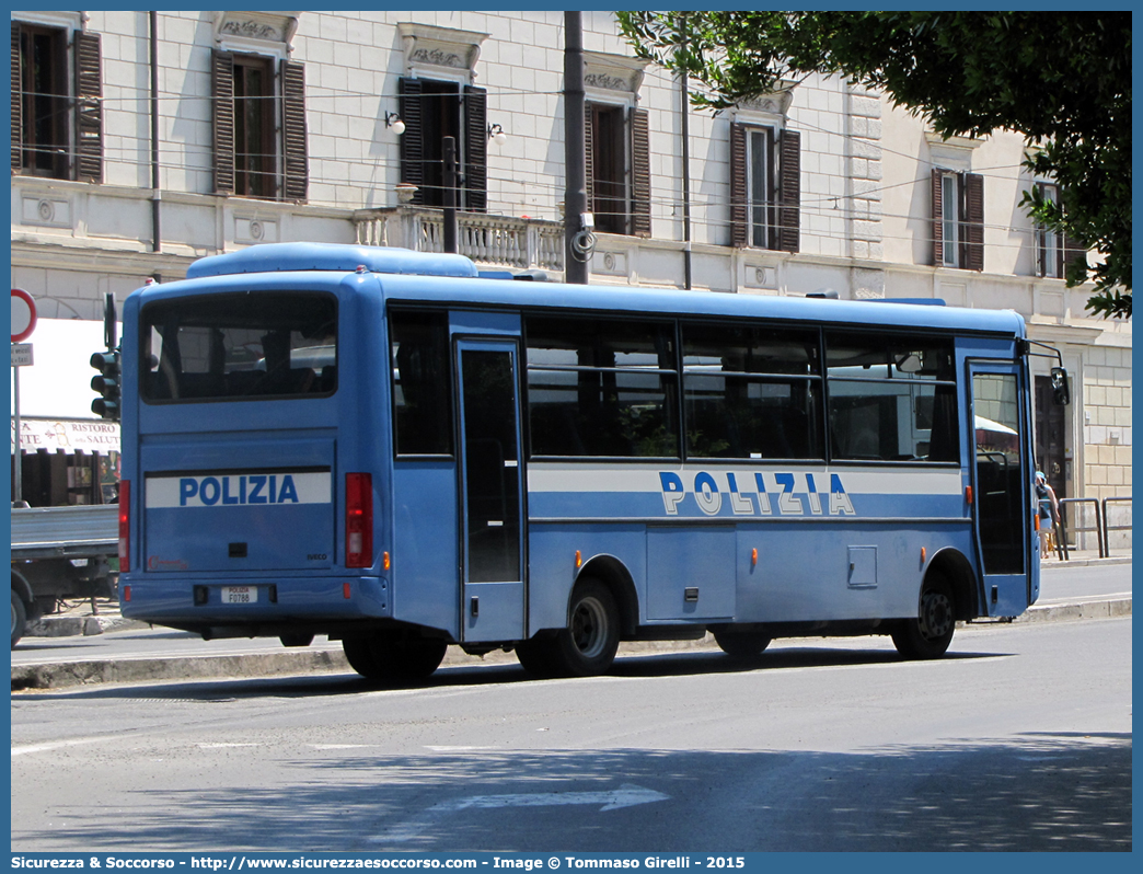 Polizia F0788
Polizia di Stato
Iveco Cacciamali 100e21
(variante)
Parole chiave: PS;P.S.;Polizia;di;Stato;Pubblica;Sicurezza;Iveco;Cacciamali;100e21;F0788