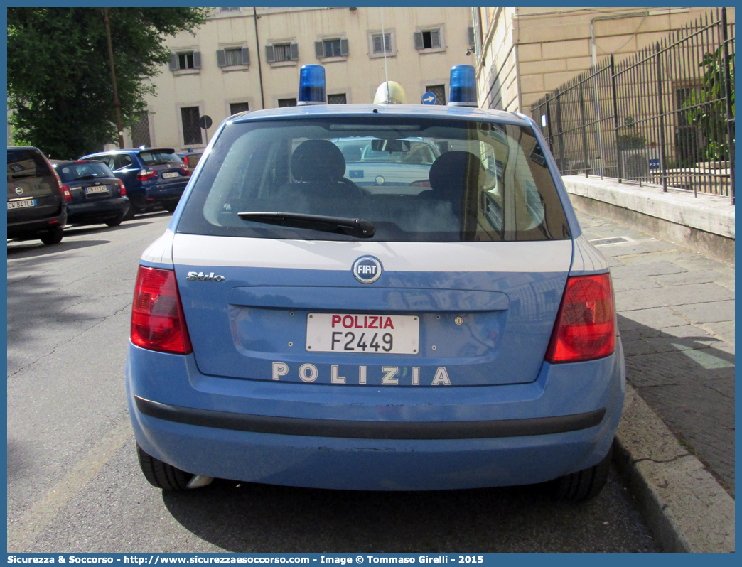 Polizia F2449
Polizia di Stato
Fiat Stilo II serie
Parole chiave: PS;P.S.;Polizia;di;Stato;Pubblica;Sicurezza;Fiat;Stilo;F2449