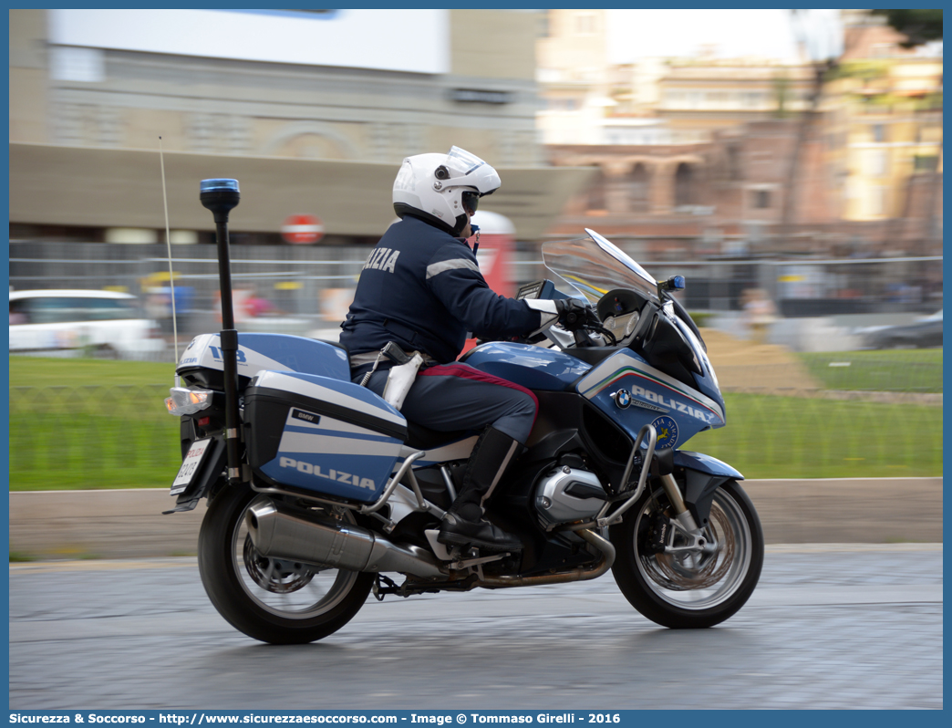 Polizia G2413
Polizia di Stato
Polizia Stradale
Bmw R1200RT III serie
Allestitore Carrozzeria Marazzi S.r.l.
Parole chiave: PS;P.S.;Polizia;di;Stato;Stradale;BMW;R1200;RT;R;1200;RT;R;RT;Marazzi