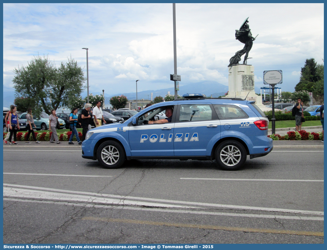 Polizia H8792
Polizia di Stato
Polizia Stradale
Fiat Freemont
Parole chiave: PS;P.S.;Polizia;di;Stato;Pubblica;Sicurezza;Stradale;Fiat;Freemont;H8792