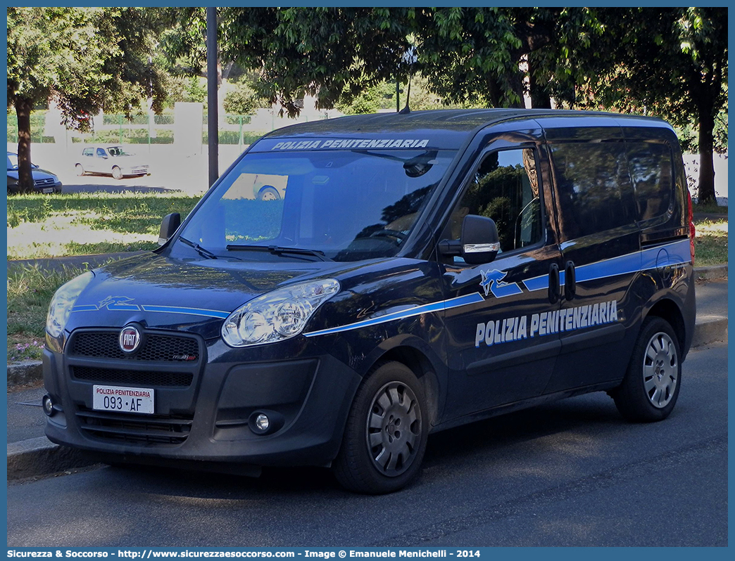 Polizia Penitenziaria 093AF
Polizia Penitenziaria
Fiat Doblò II serie
Parole chiave: PolPen;Pol.Pen.;AdiC;A.diC.;Agenti;di;Custodia;Polizia;Penitenziaria;Fiat;Doblò;093AF