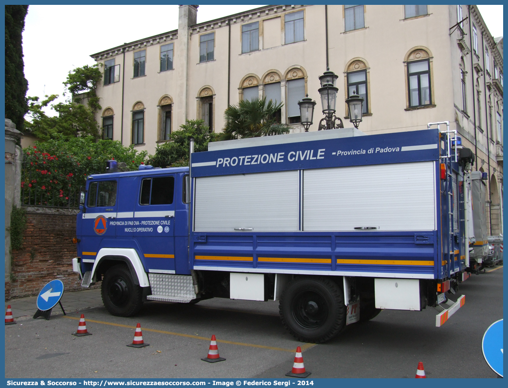 -
Protezione Civile
Provincia di Padova
Magirus Deutz 170D11
Parole chiave: PC;P.C.;Protezione Civile;Padova;Magirus Deutz;170D11