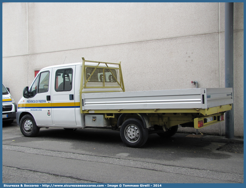 -
Protezione Civile
Provincia di Padova
Fiat Ducato II serie
Parole chiave: PC;P.C.;Protezione Civile;Padova;Fiat;Ducato