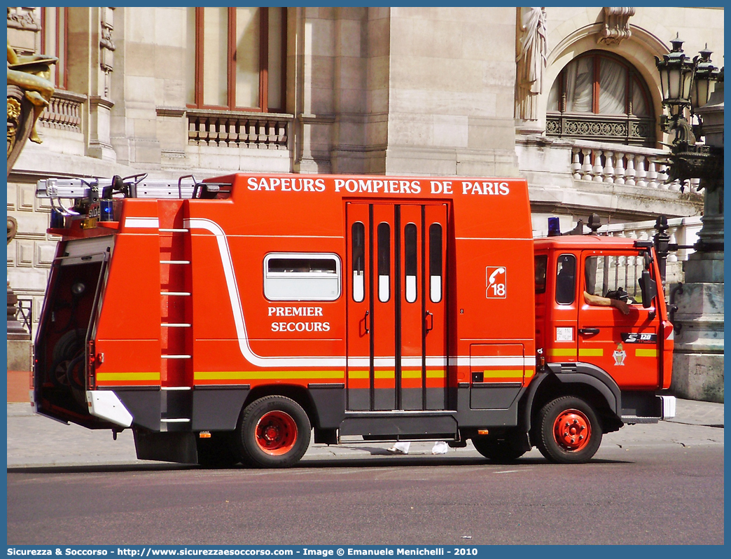 PS -
République Française
Sapeurs Pompiers de Paris
Premier Secours
Renault S120
Conversion by Sides
Parole chiave: République;Française;Sapeurs;Pompiers;Paris;PS;Premier;Secours;Renault;S120;Sides