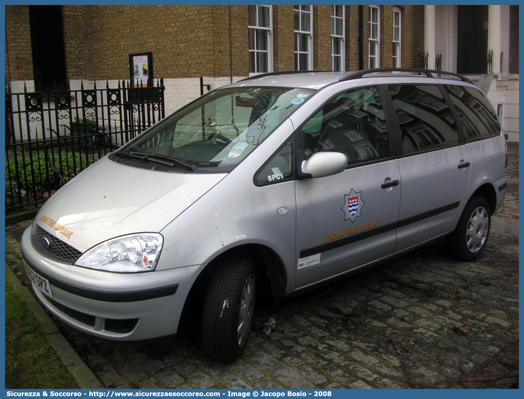 SPC1
United Kingdom of Great Britain and Northern Ireland
London Fire Brigade
Small Personnel Carrier
Ford Galaxy II generation
Parole chiave: United;Kingdom;Great;Britain;Northern;Ireland;London;Fire;Brigade;Small;Personnel;Carrier;Ford;Galaxy