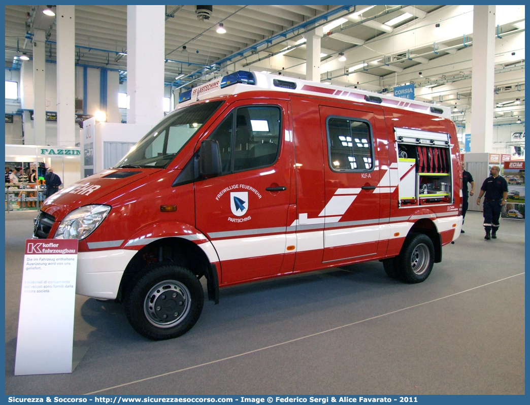 -
Vigili del Fuoco Volontari Parcines
Freiwillige Feuerwehr Partschins
Mercedes-Benz Sprinter II serie
Allestitore Kofler Fahrzeugbau S.n.c.
Parole chiave: VF;VFV;V.F.;V.F.V.;Vigili;Fuoco;Volontari;Freiwillige;Feuerwehr;Parcines;Partschins;Mercedes;Benz;Sprinter;Kofler;Fahrzeugbau