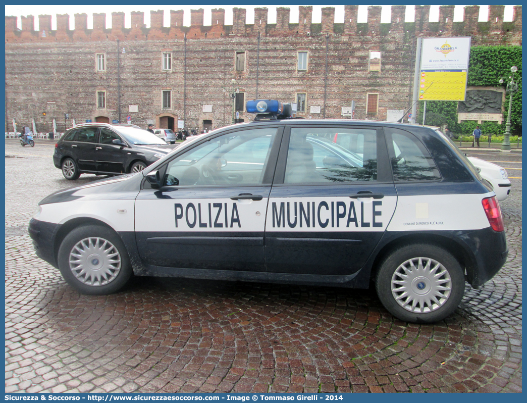 -
Polizia Municipale
Comune di Ronco all'Adige
Fiat Stilo II serie
Parole chiave: PL;PM;P.L.;P.M.;Polizia;Locale;Municipale;Ronco all'Adige;Ronco Adige;Fiat;Stilo