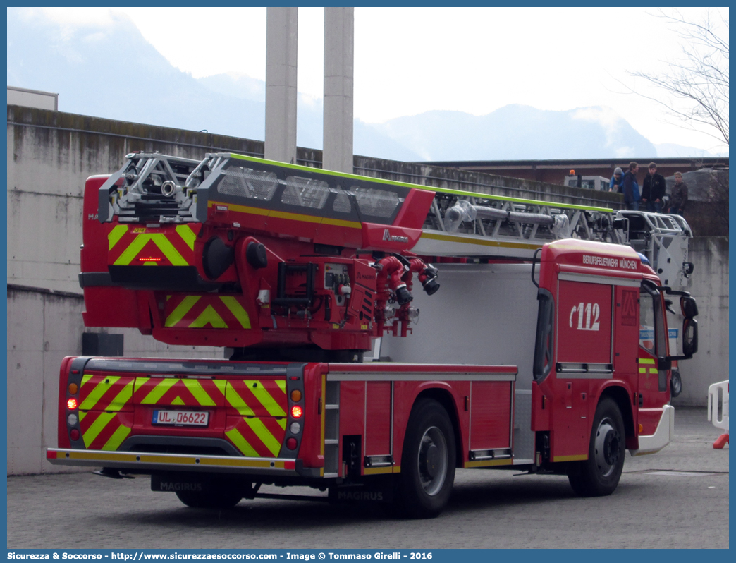 -
Bundesrepublik Deutschland
Berufsfeuerwehr München
DLK - Drehleiter Kennzeichnung
Iveco EuroCargo 160E32
Conversion by Magirus GmbH
Parole chiave: Berufsfeuerwehr;BF;FW;München;DLK;Drehleiter;Kennzeichnung;Iveco;EuroCargo;160E32;Magirus