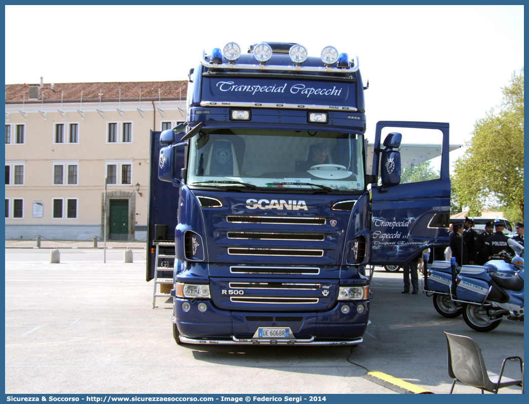 -
Polizia di Stato
Polizia delle Comunicazioni
Scania R500
Parole chiave: Polizia di Stato;Polizia;PS;P.S.;Polizia delle Comunicazioni;Scania;R500