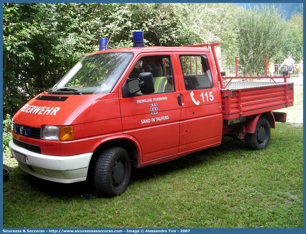 VF 0CK BZ
Vigili del Fuoco Volontari Campo Tures
Freiwillige Feuerwehr Sand in Taufers
Volkswagen Transporter T4 
Parole chiave: VF;VFV;V.F.;V.F.V.;Vigili;Fuoco;Volontari;Freiwillige;Feuerwehr;Campo;Tures;Sand;Taufers;Volkswagen;Transporter;T4