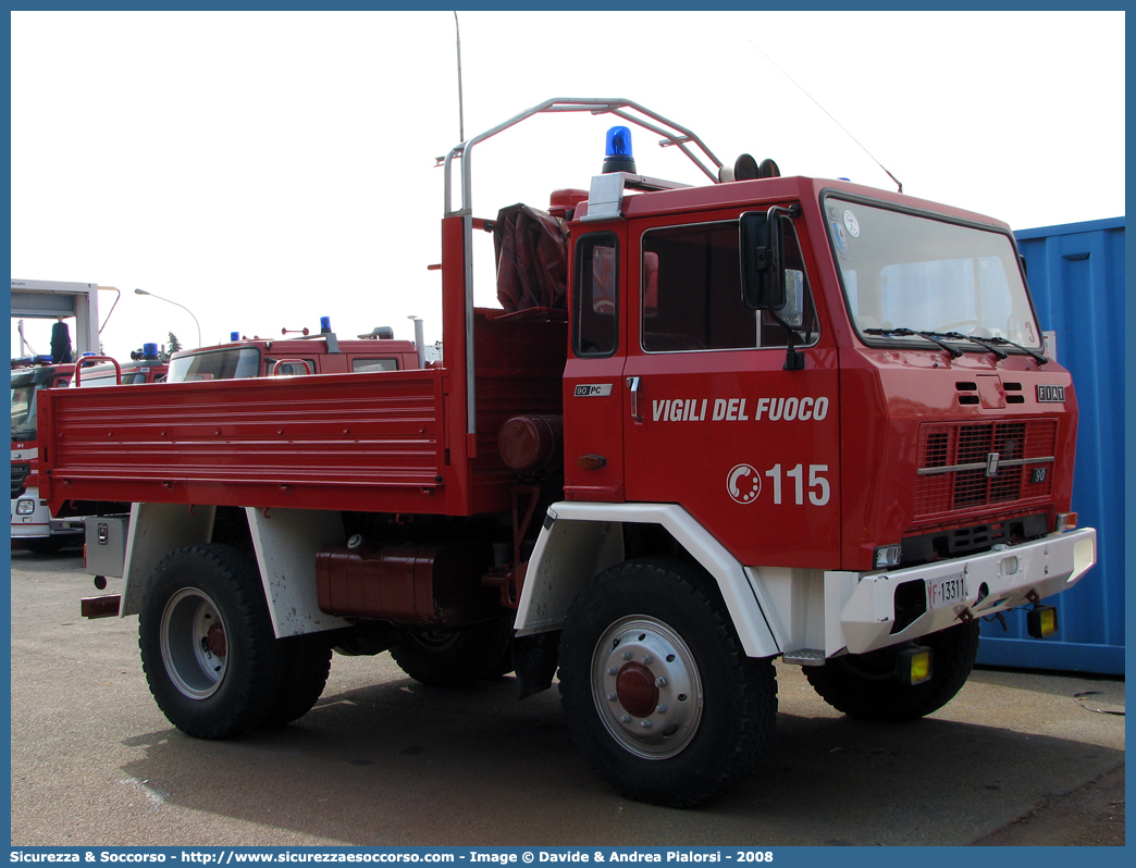 VF 13311
Corpo Nazionale Vigili del Fuoco
Iveco 90PC
(variante)
Parole chiave: VVF;V.V.F.;Corpo;Nazionale;Vigili;del;Fuoco;Iveco;90PC