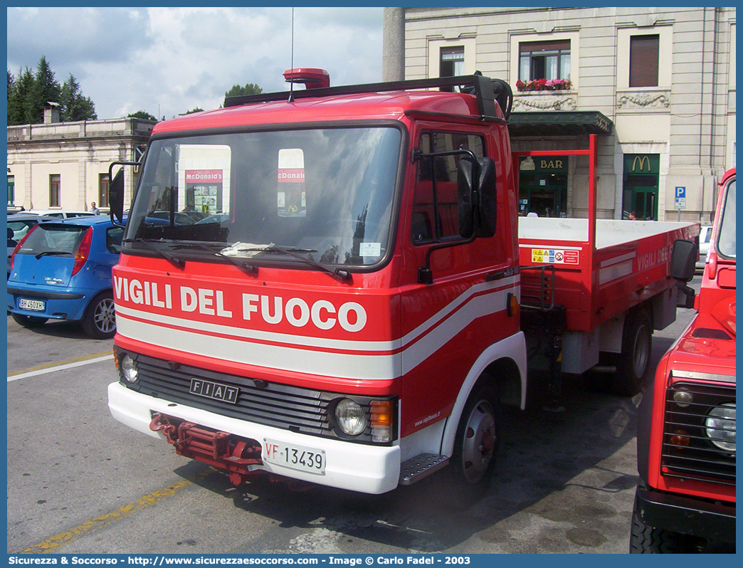 VF 13439
Corpo Nazionale Vigili del Fuoco
OM 60-10
Parole chiave: VF;V.F.;VVF;V.V.F.;Corpo;Nazionale;Vigili del Fuoco;Vigili;Fuoco;Autocarro;Autofurgone;OM;60-10