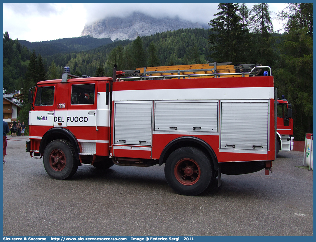 VF 13491
Corpo Nazionale Vigili del Fuoco
Iveco/OM 160
Allestitore Baribbi S.p.A.
Parole chiave: VVF;V.V.F.;Corpo;Nazionale;Vigili;del;Fuoco;AutoPompaSerbatoio;APS;A.P.S.;Iveco;OM;160;Baribbi