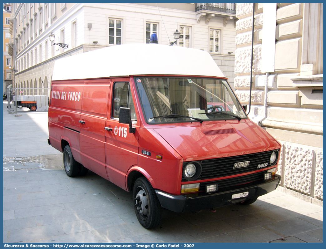 VF 13786
Corpo Nazionale Vigili del Fuoco
Iveco Daily 35-8 I serie
Parole chiave: VF;V.F.;VVF;V.V.F.;Corpo;Nazionale;Vigili del Fuoco;Iveco;Daily;35-8