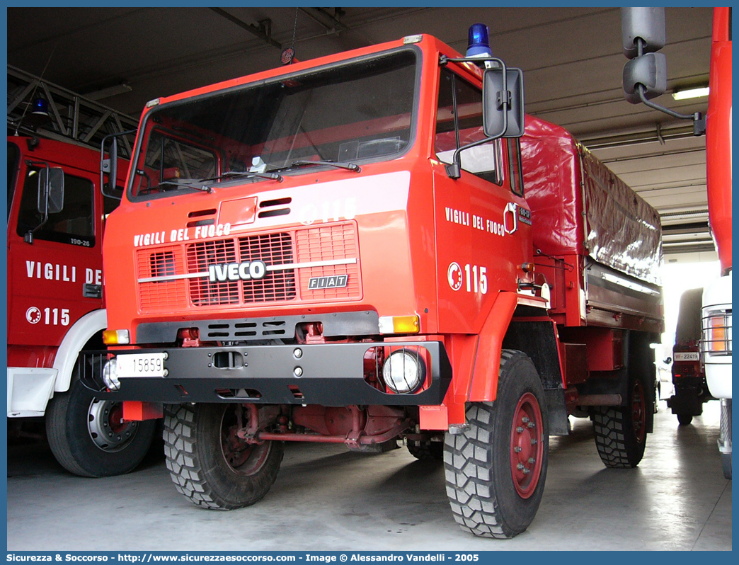 VF 15859
Corpo Nazionale Vigili del Fuoco
Iveco 80-17
Parole chiave: VVF;V.V.F.;Corpo;Nazionale;Vigili;del;Fuoco;Iveco;80-17