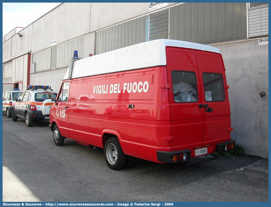 VF 16061
Corpo Nazionale Vigili del Fuoco
Iveco Daily 35-8 I serie
Parole chiave: VF;V.F.;VVF;V.V.F.;Corpo;Nazionale;Vigili del Fuoco;Iveco;Daily;35-8