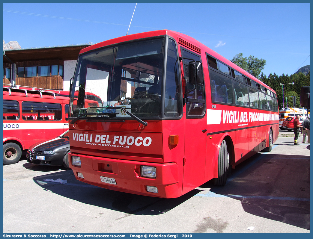 VF 16390
Corpo Nazionale Vigili del Fuoco
Iveco 370S
Parole chiave: VVF;V.V.F.;Corpo;Nazionale;Vigili;del;Fuoco;Iveco;370;370S